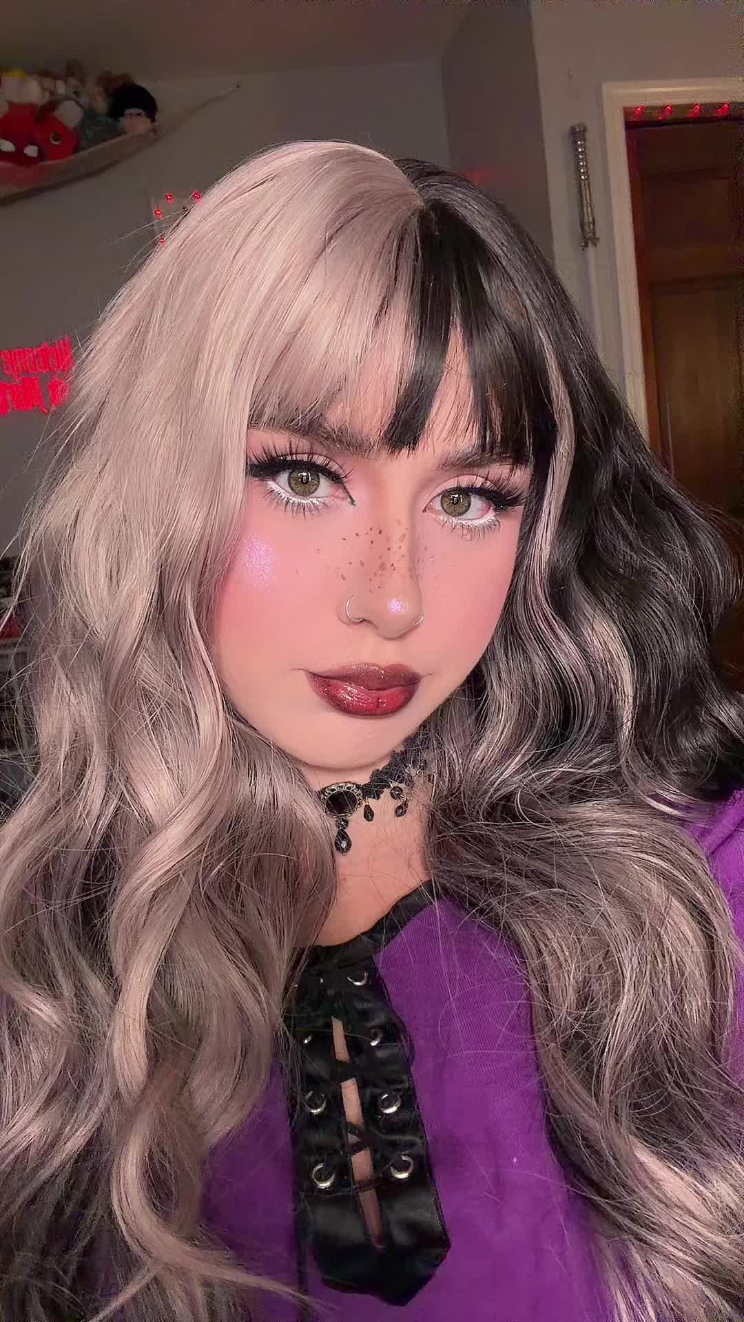 @simiviolet