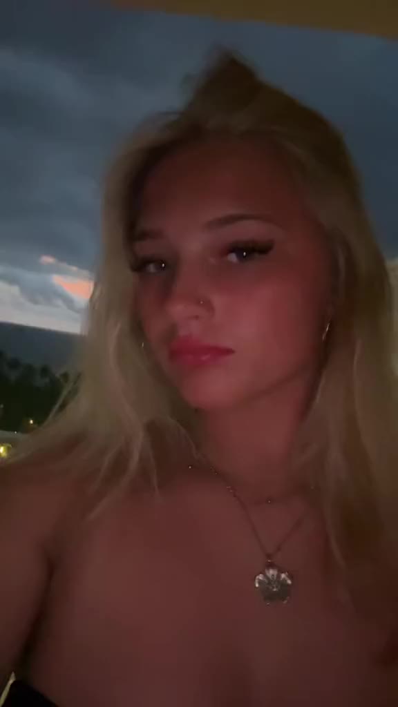 @livymclellan