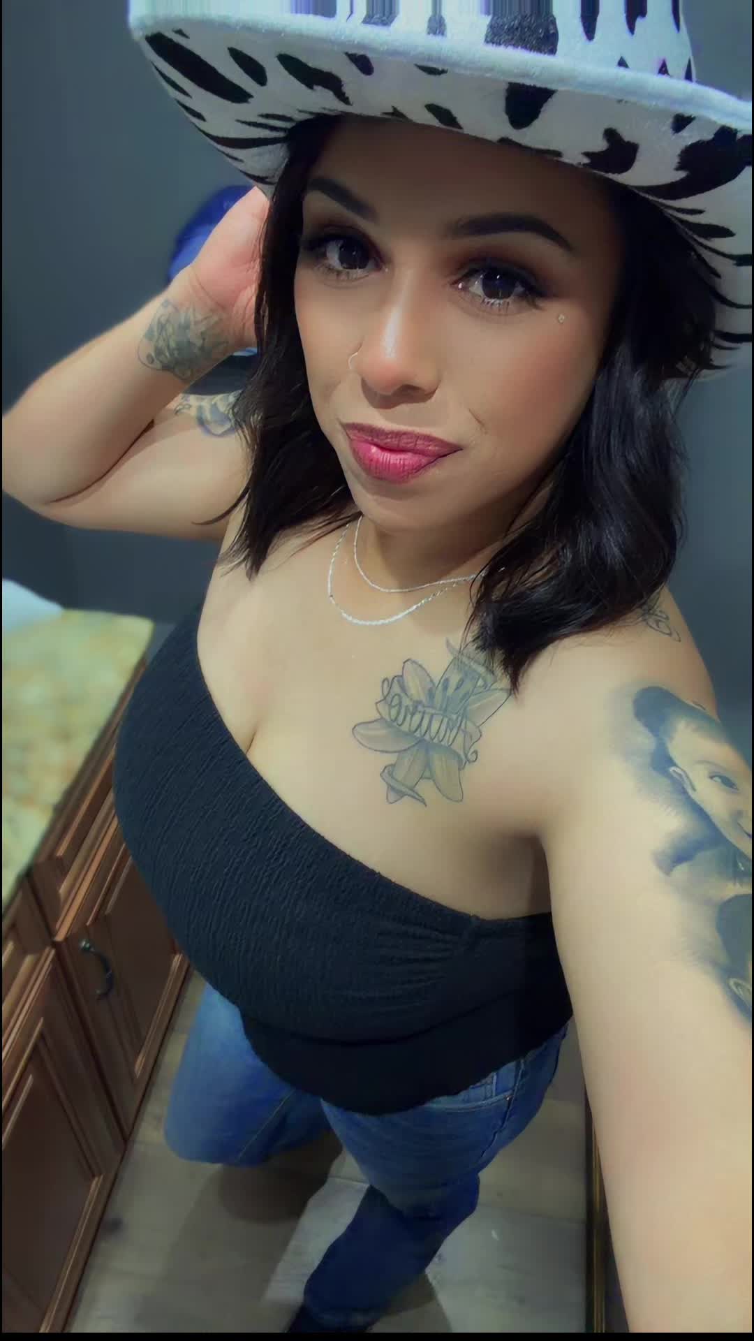 @tiinna