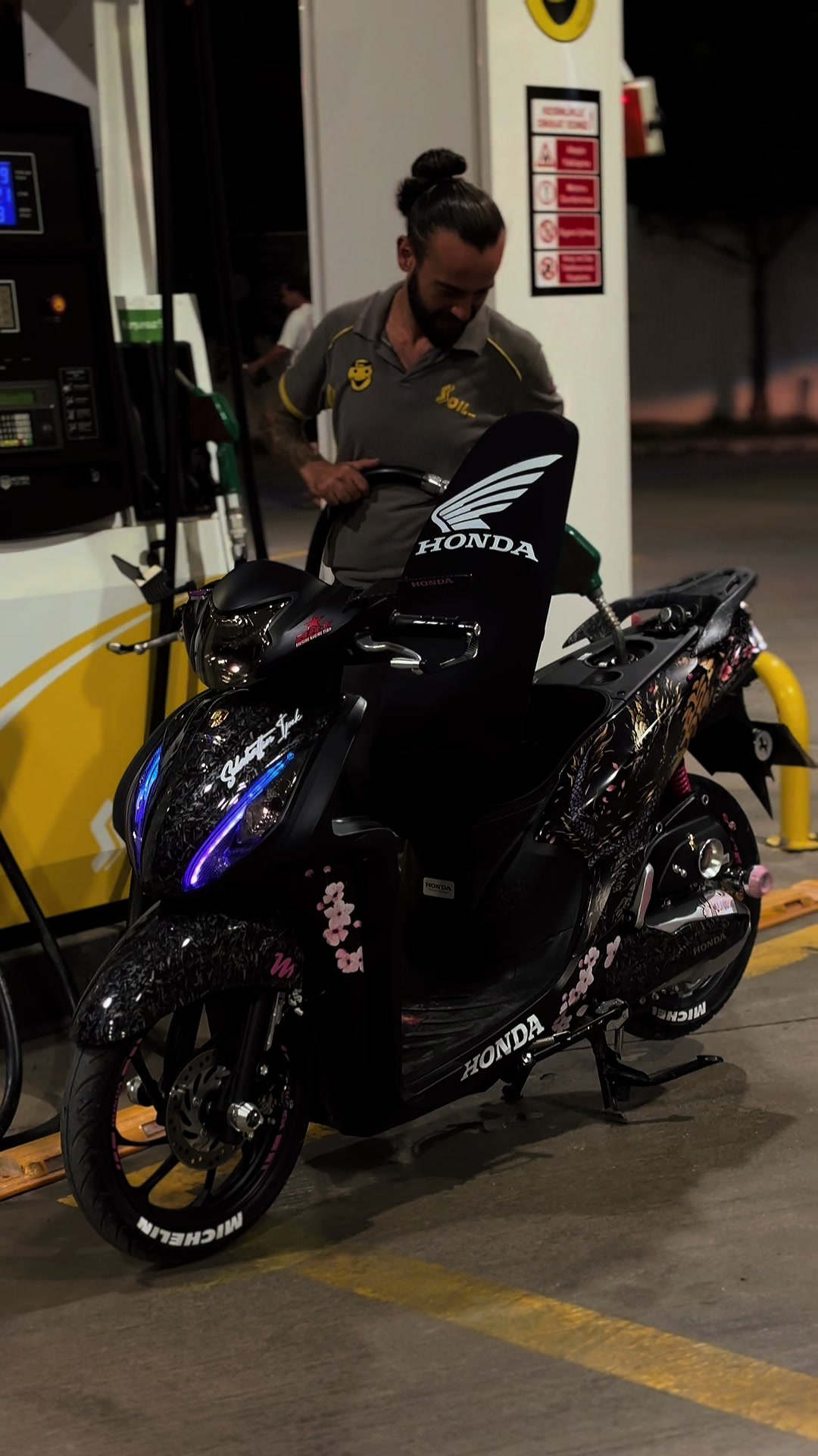 @𝐒𝐓.