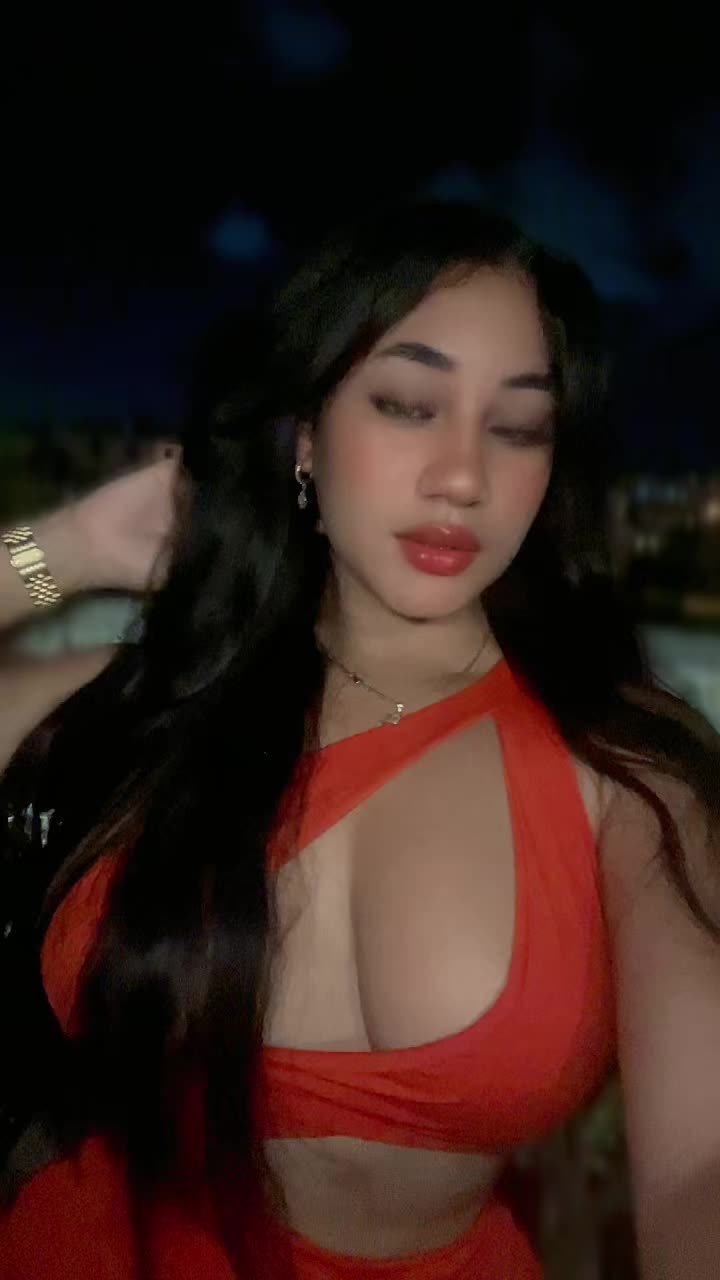 @Ayisha D&iacute;az