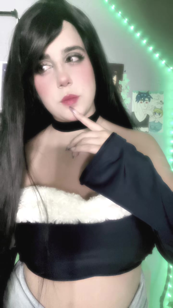 @queen_bzecos