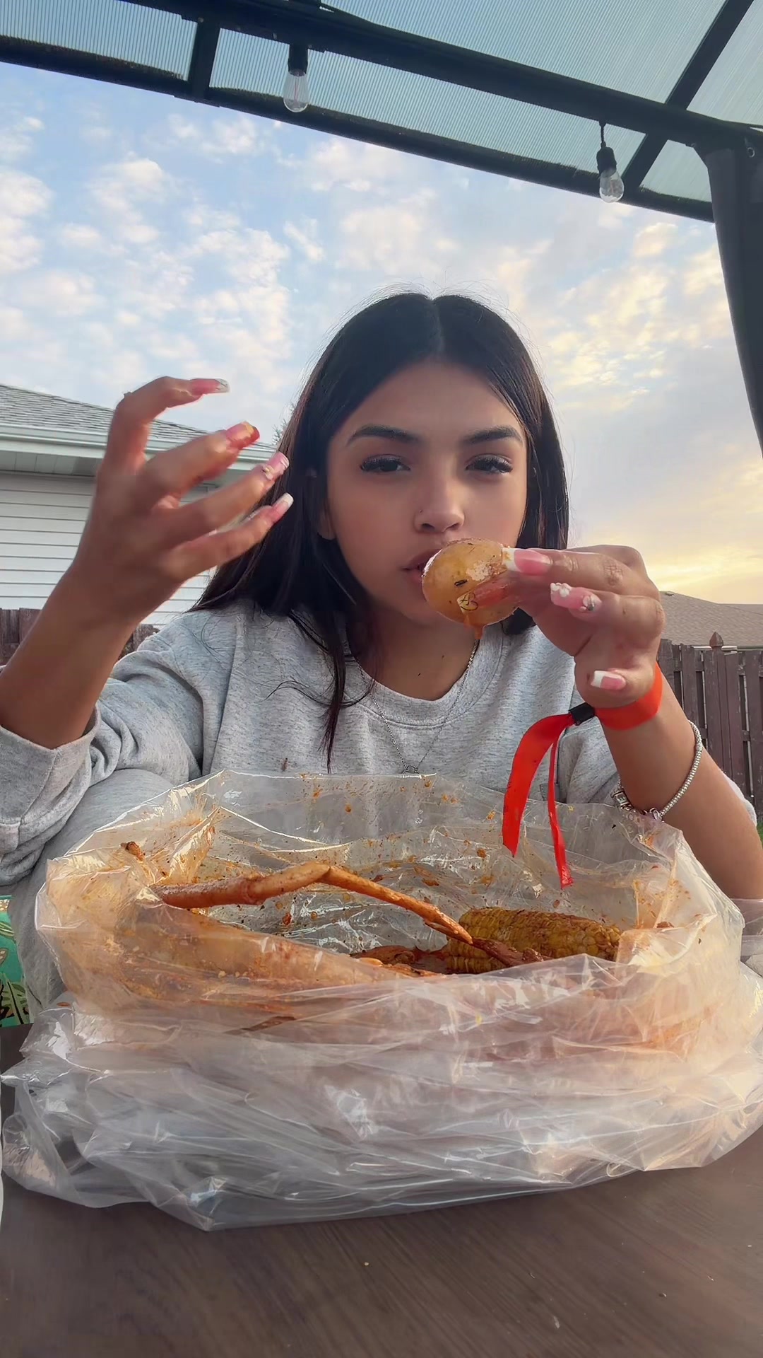 @izabella