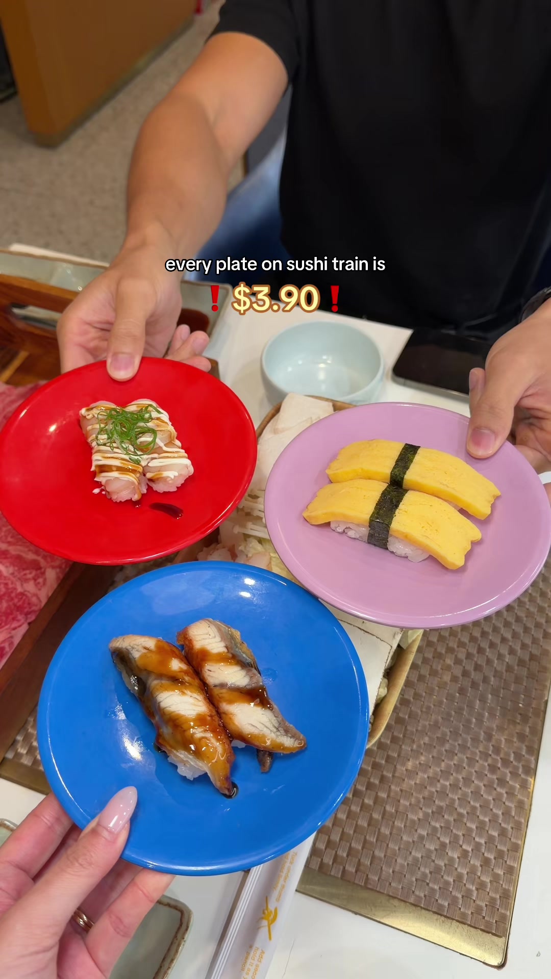 @claire | food & travel ♡