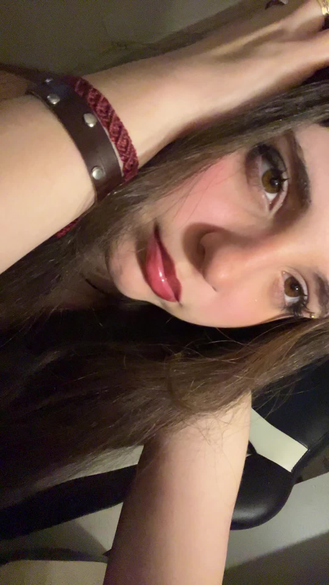 @rosavalenn