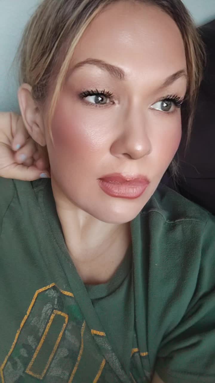 @Melissa kay🌻