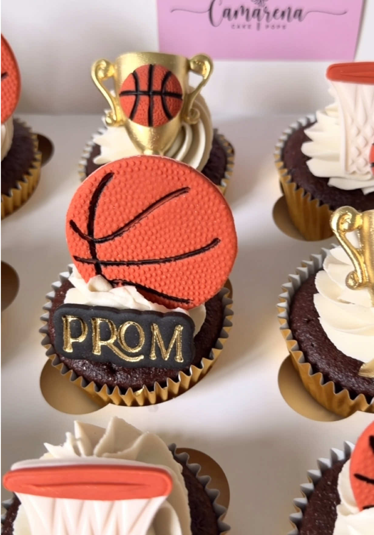 @Camarena CakePops