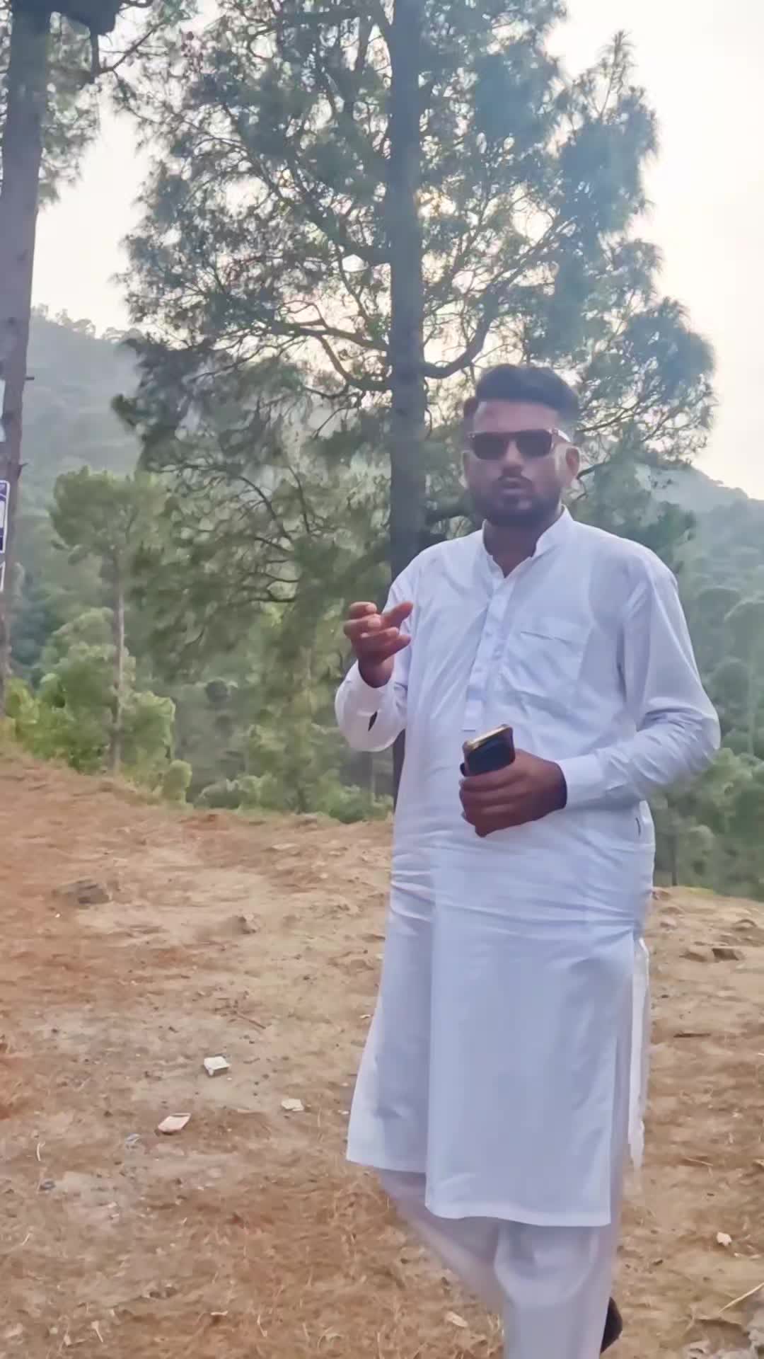@shuJaa_Bhai