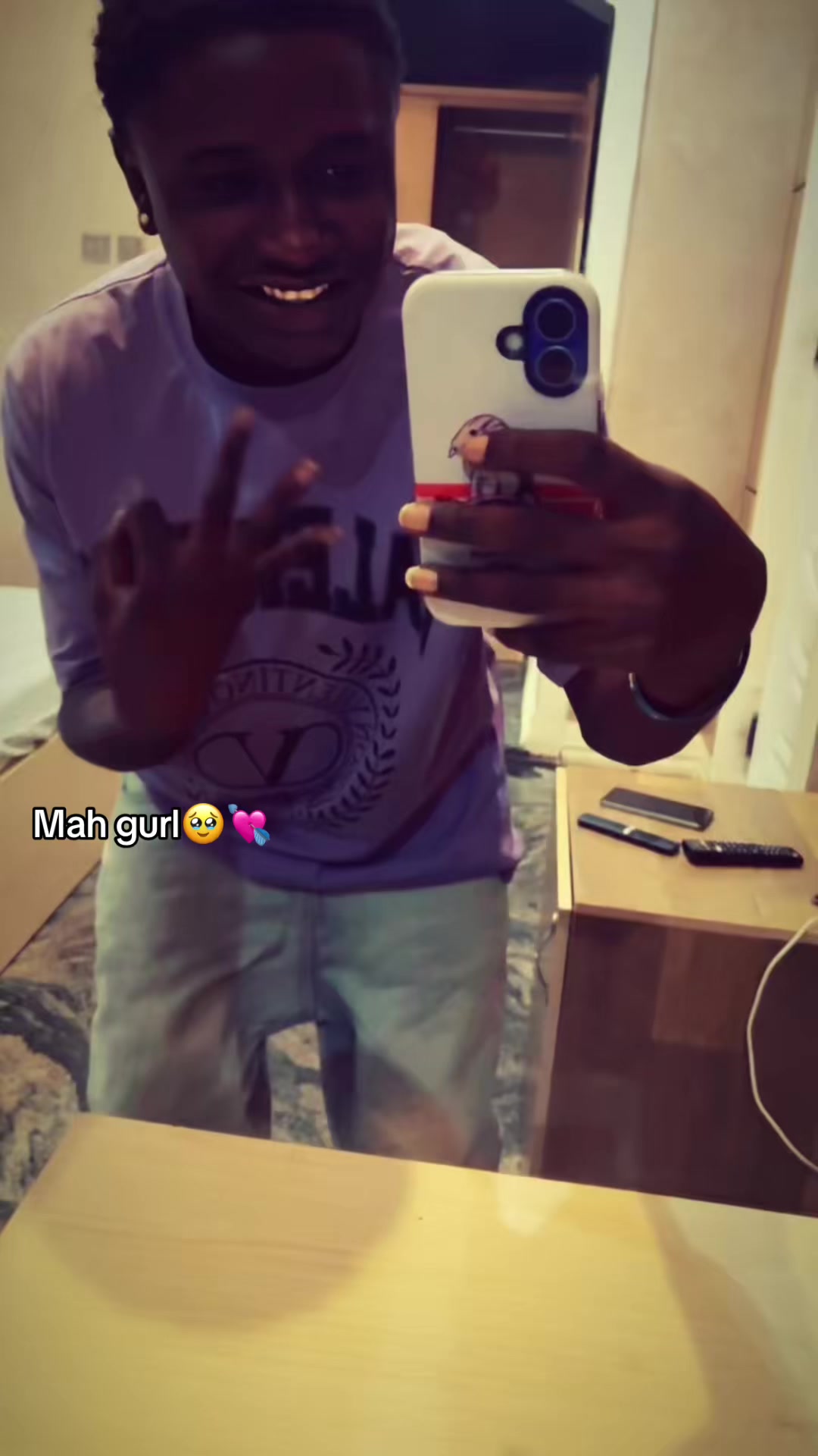 @🕷mo..RE   ClLP🕷🎊🚀