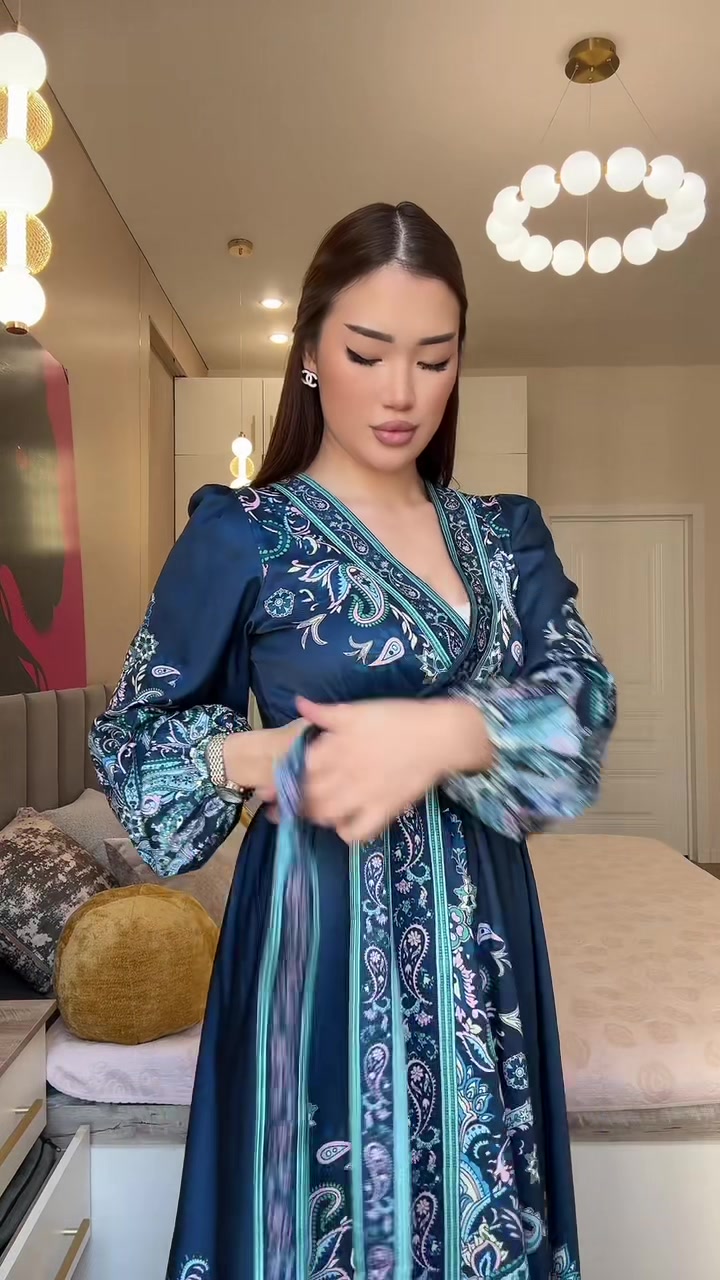 @Аида