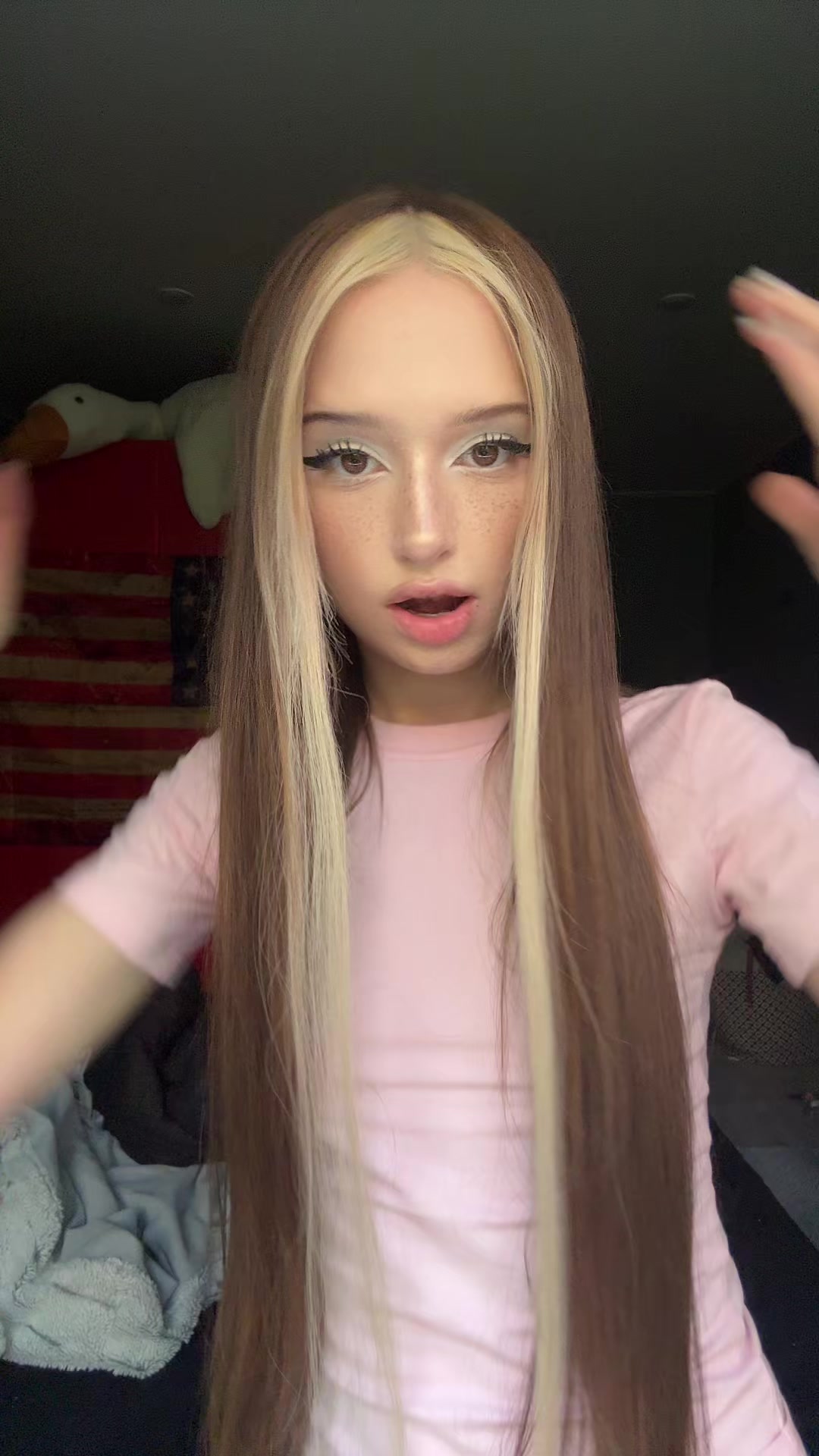 @Пчела