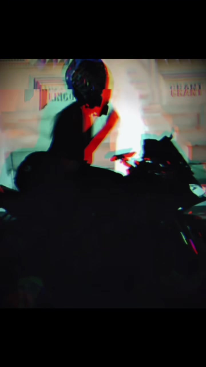 @eyessmoke