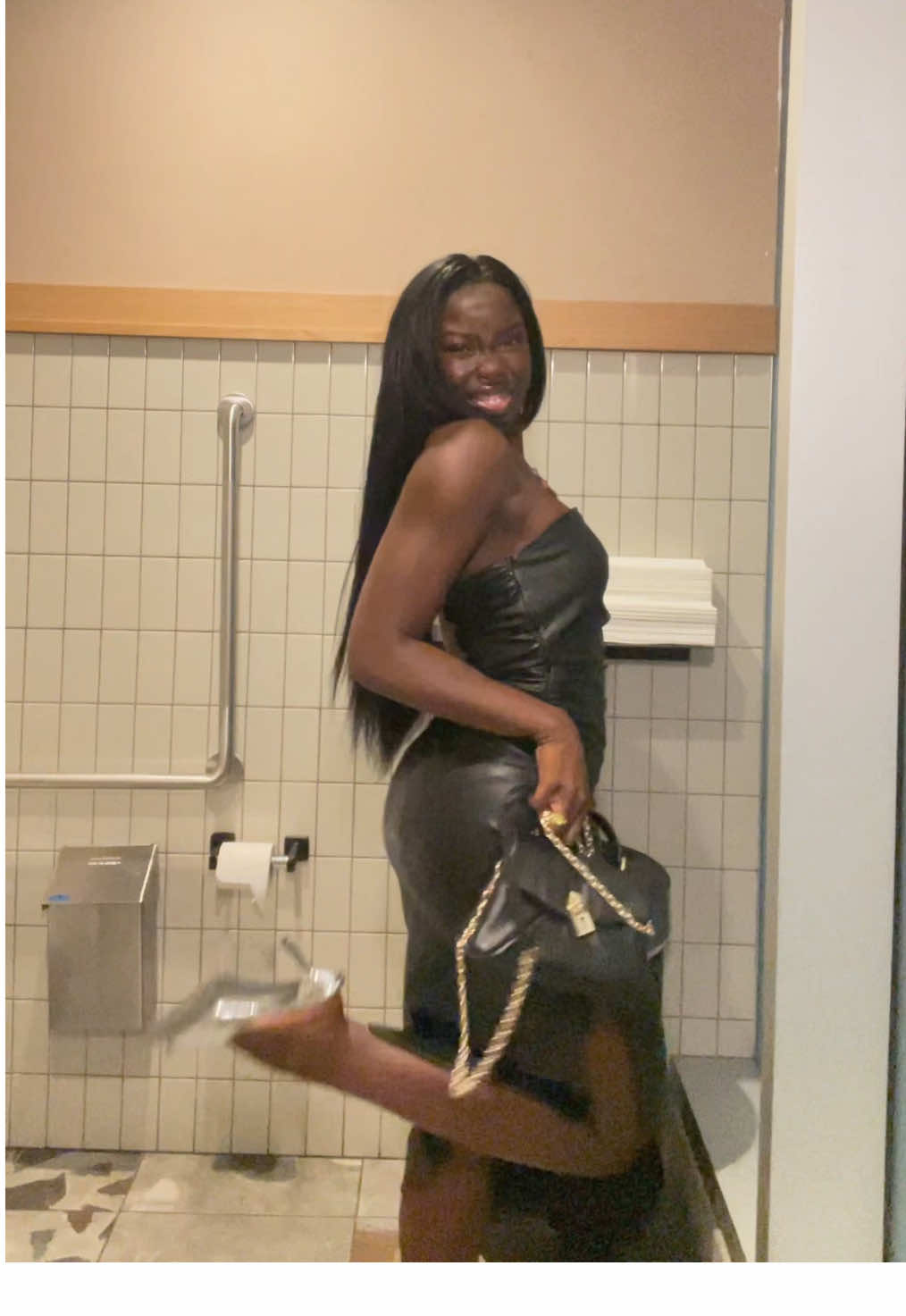 @aloyiah
