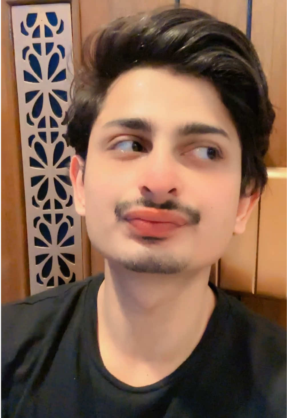 @UMAIR AZAAD Z🧛