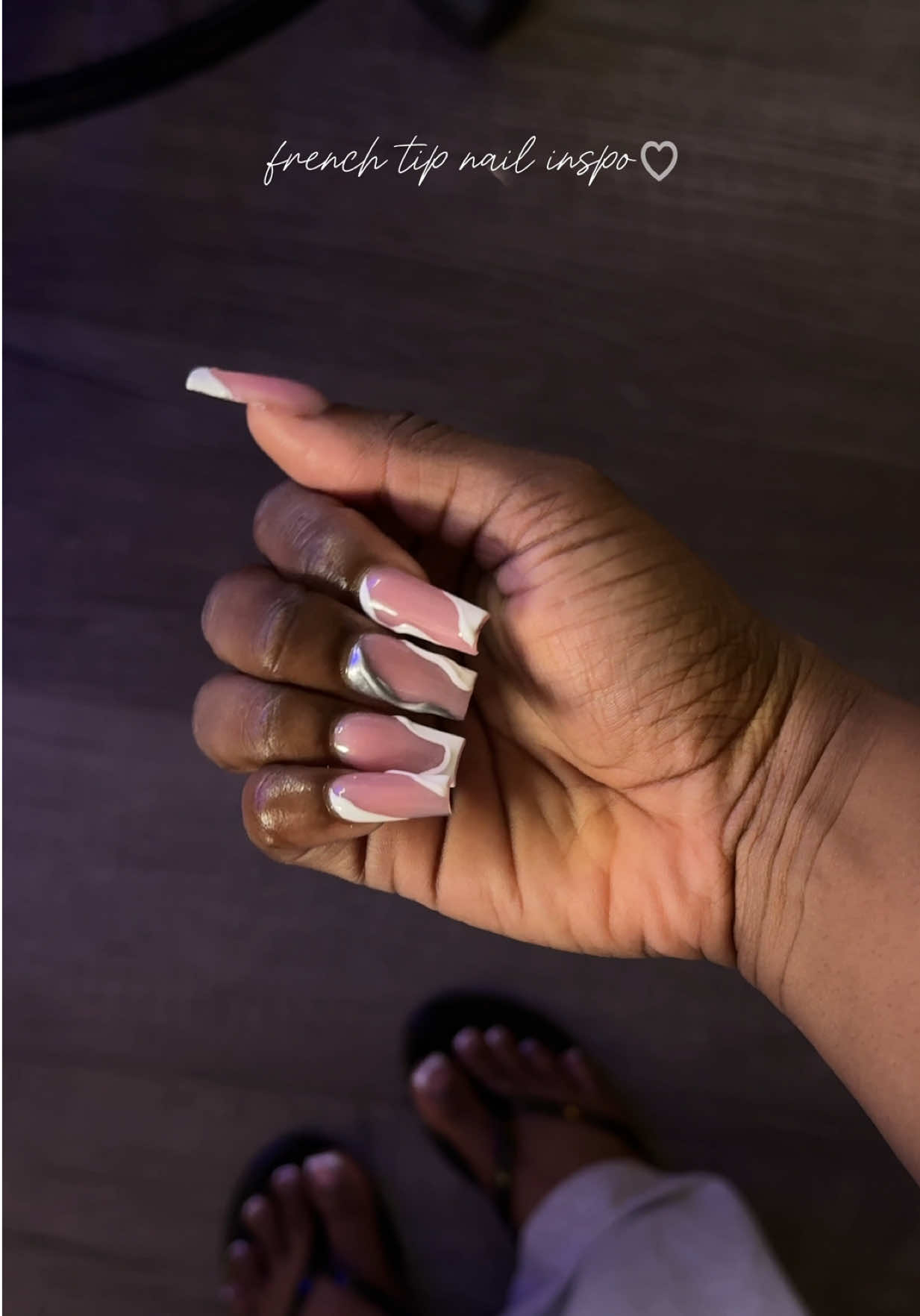 @Moni&rsquo;Que ᥫ᭡