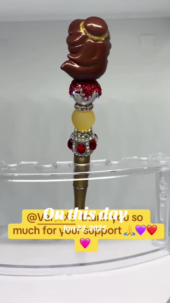 @Leidis Creations 1