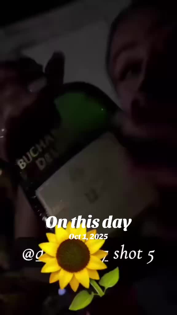 @Debbie 🌻🌻