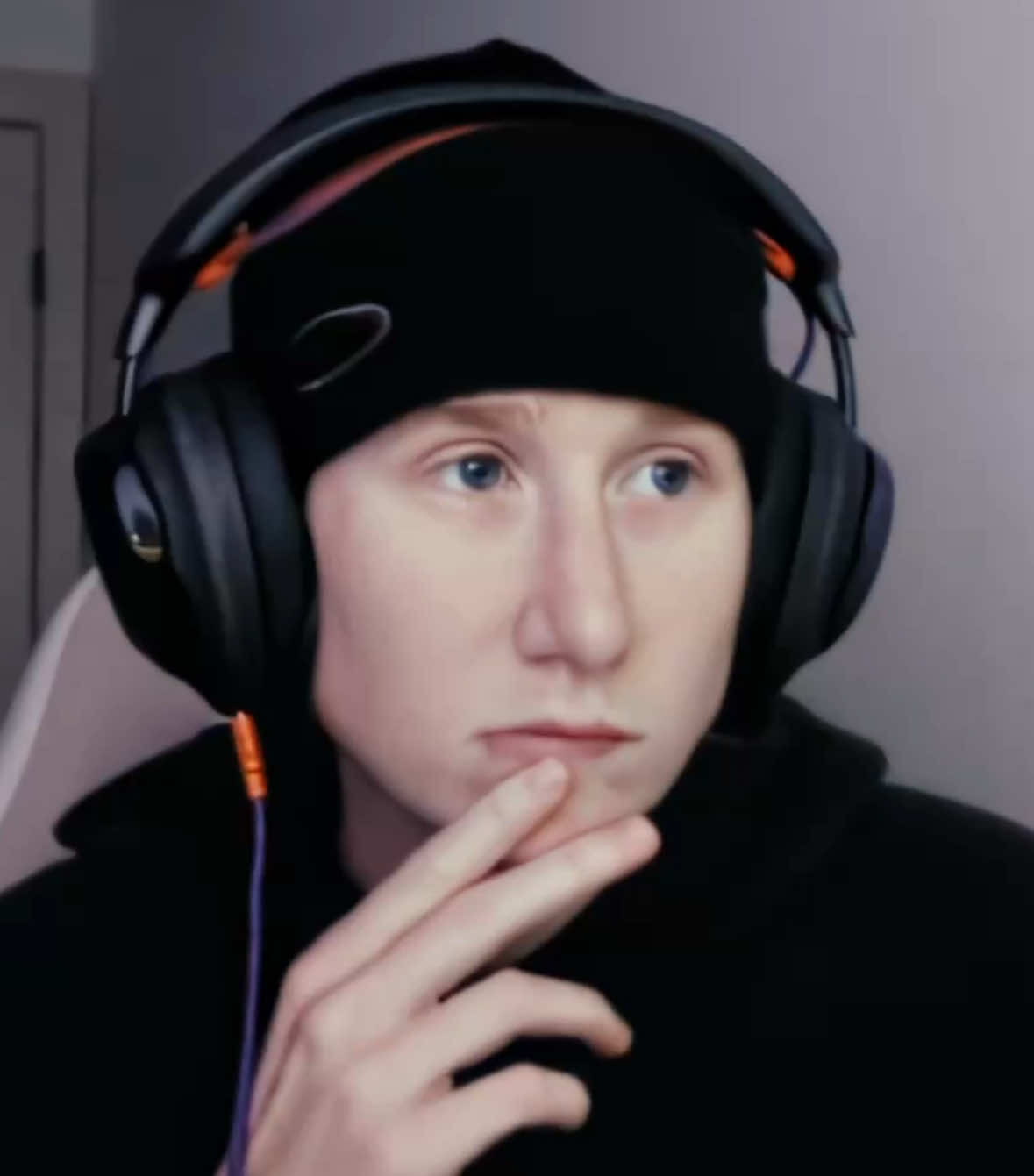 @Leona🗯️