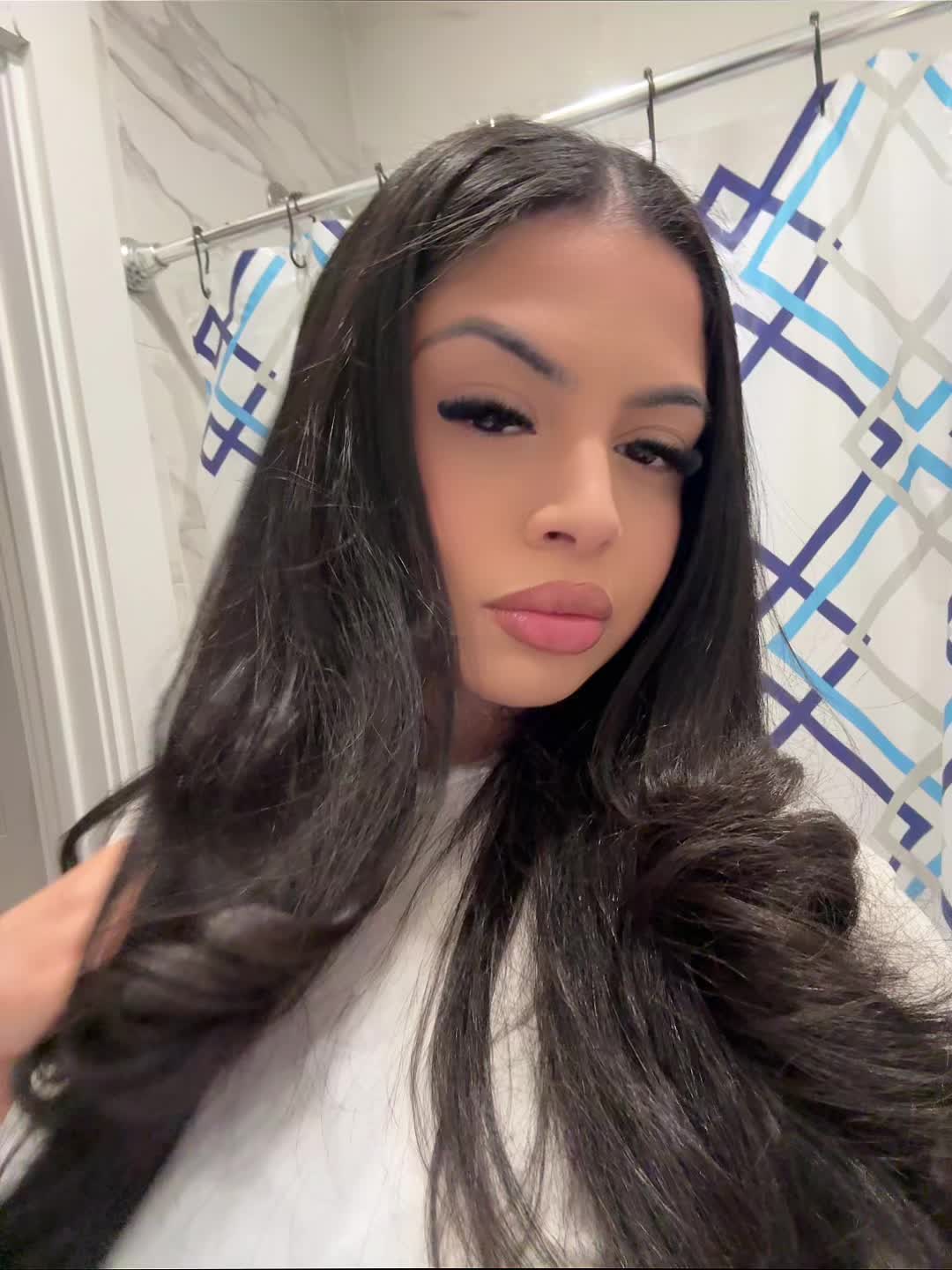 @alexandraamariev
