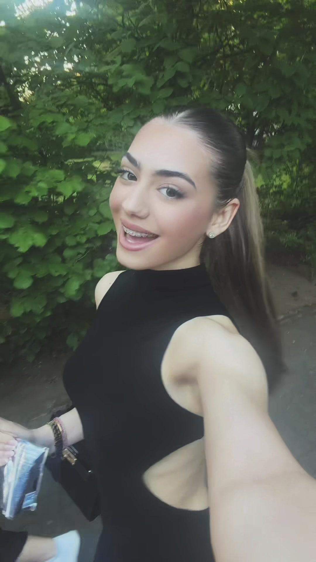 @Марија