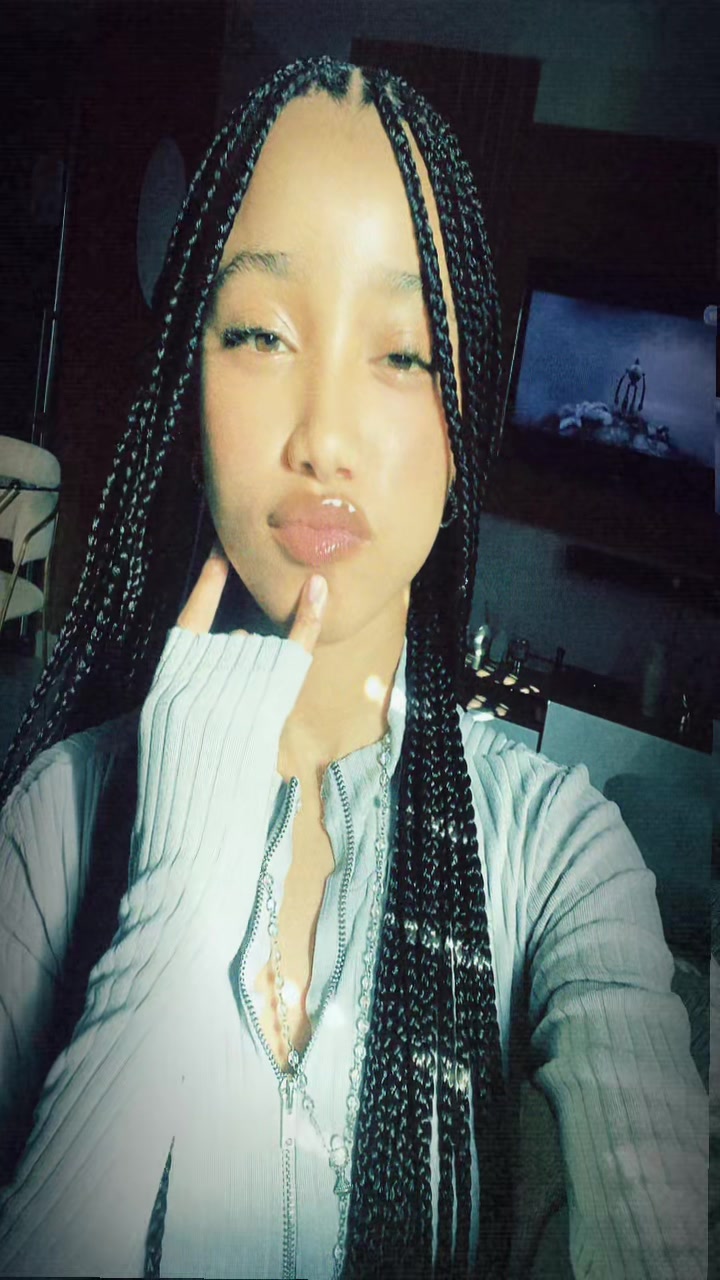 @🧎