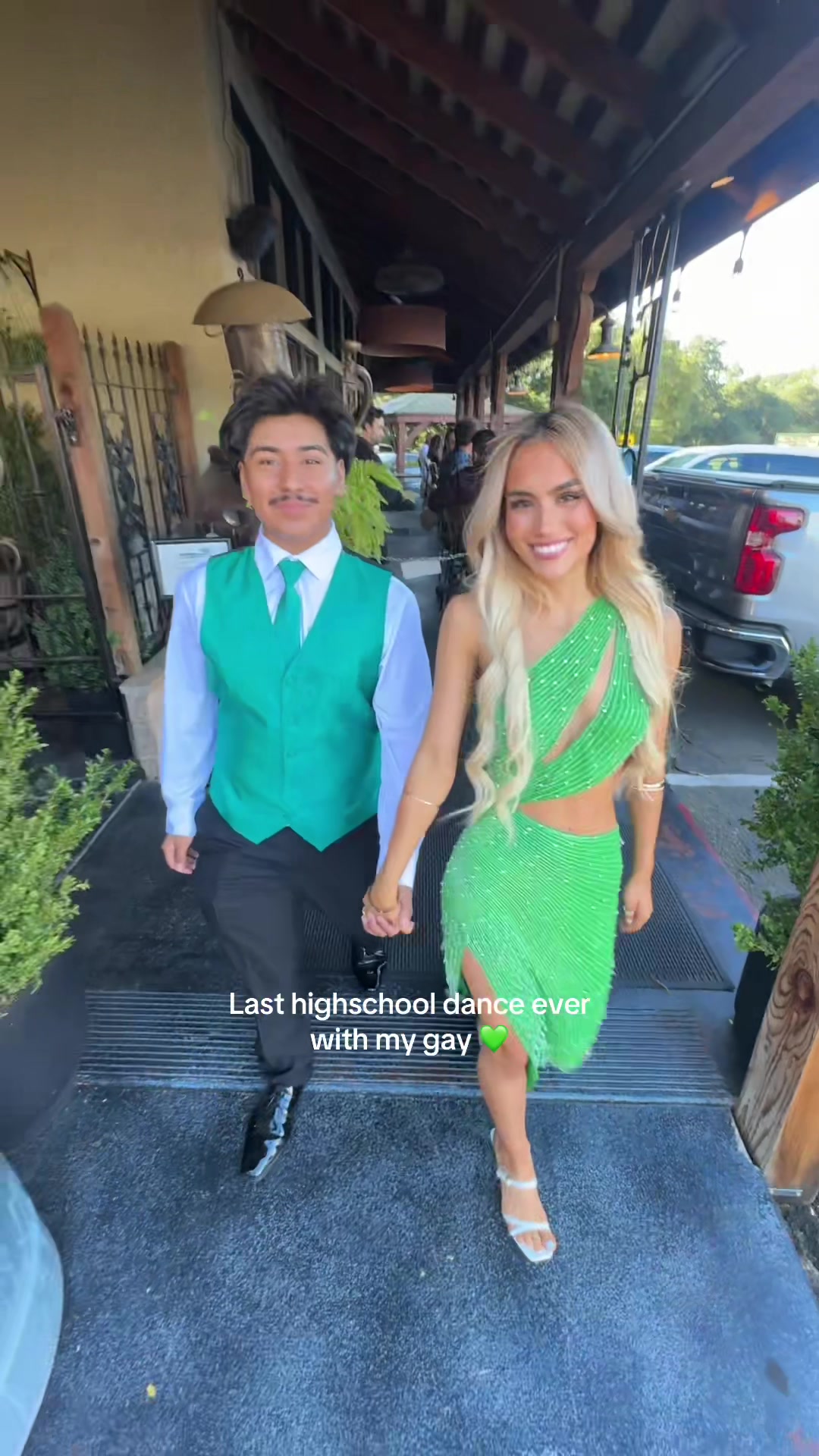 @anjelena