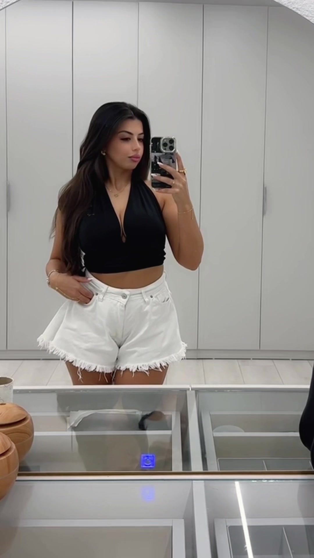 @eliona_sh