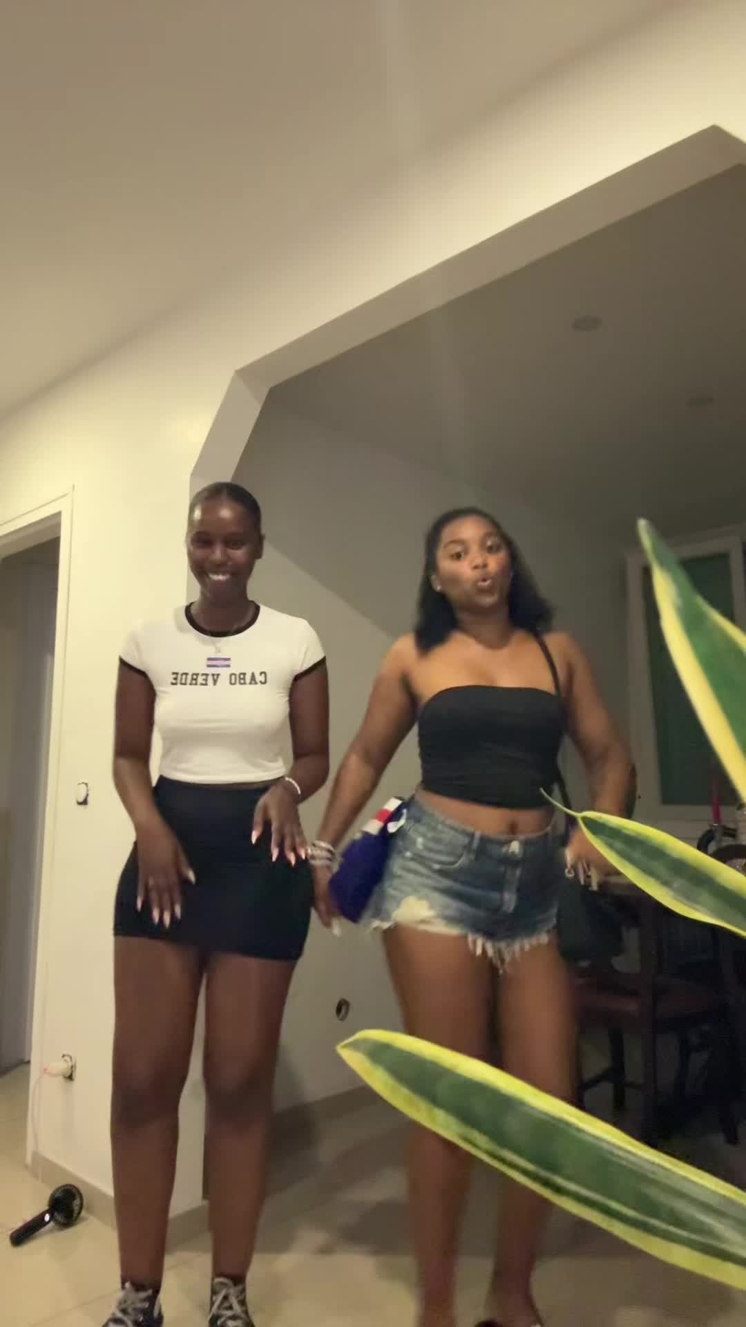 @K A Y🦚