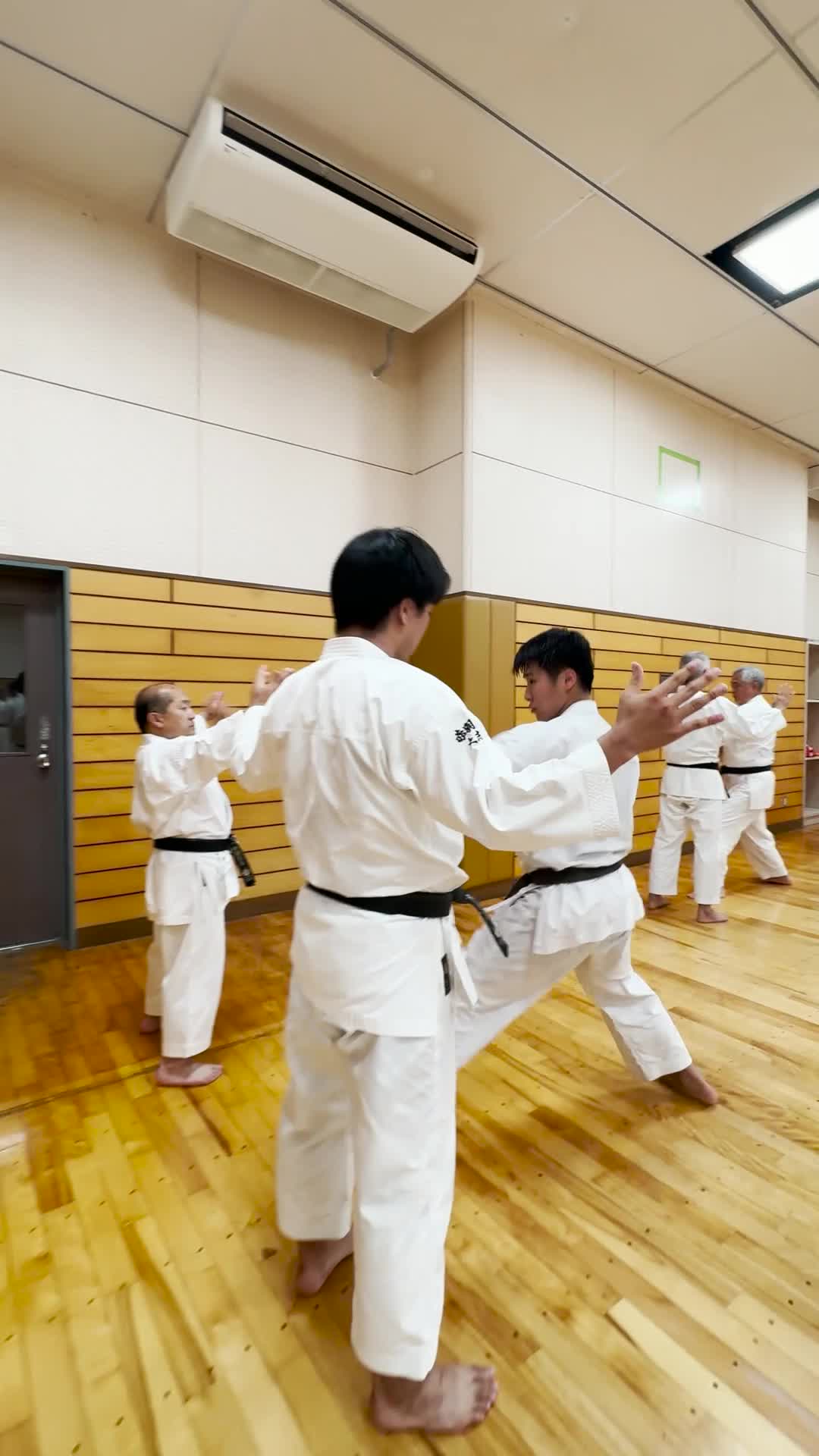 @kuro-obi world