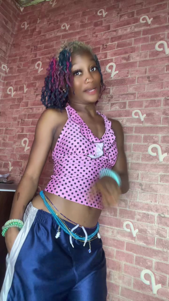 @B&iuml;ll&icirc;&ntilde;&ecirc; DC Queen