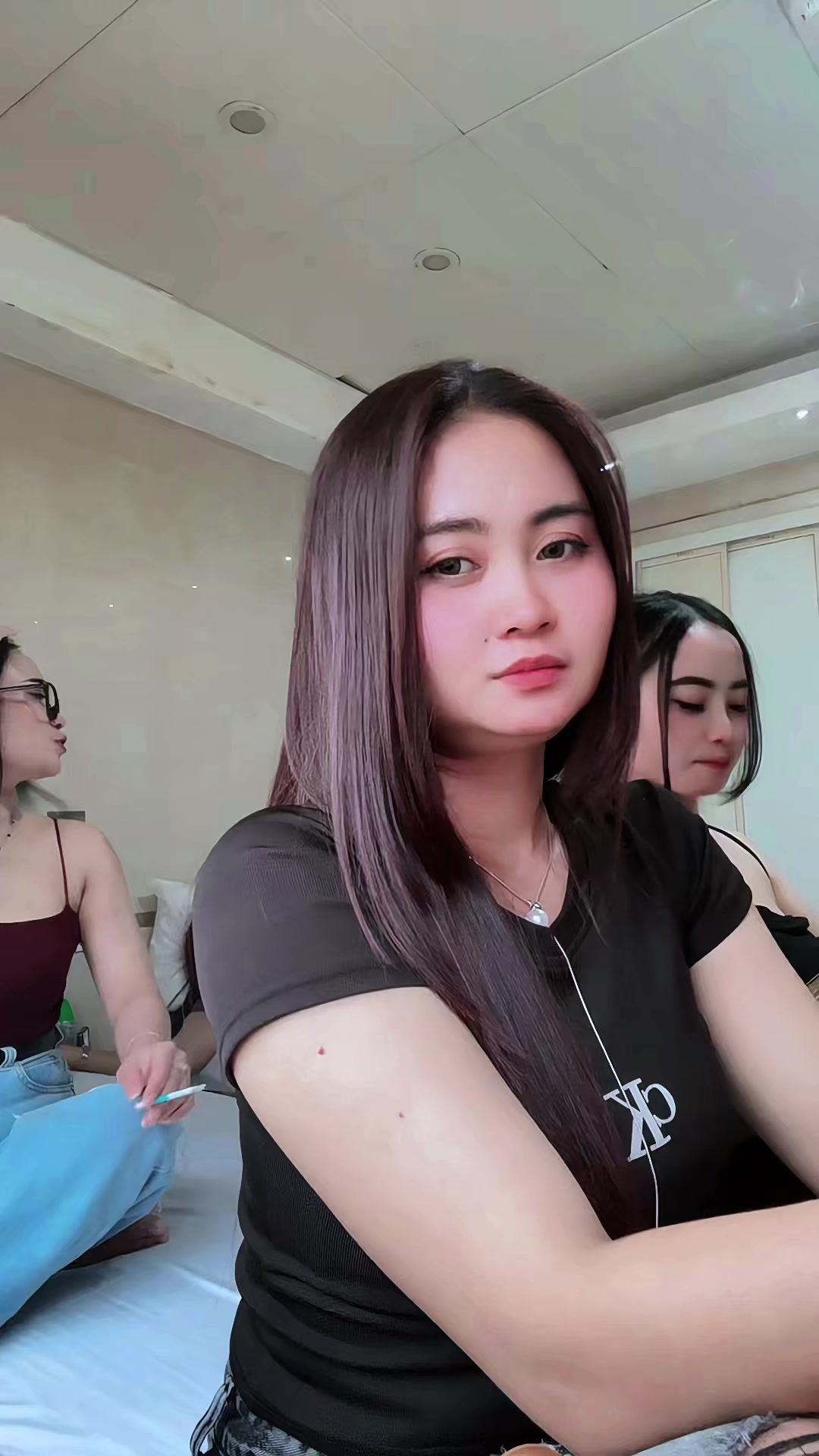 @Tia