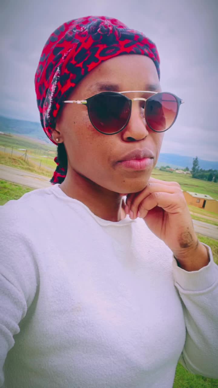 @MaHlubi