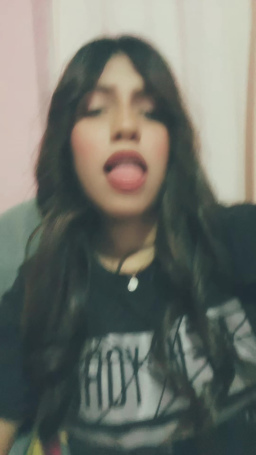 @m o n
