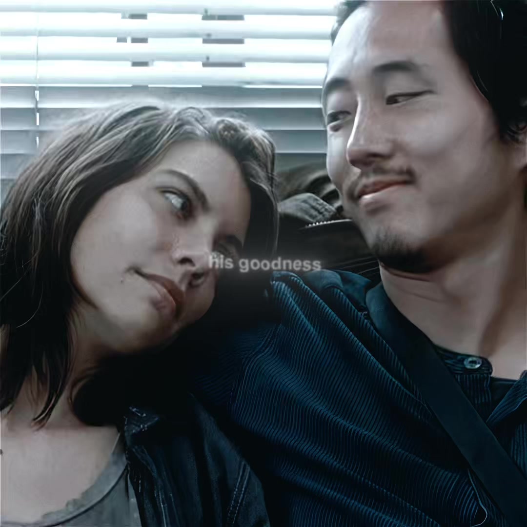@Laura🧟&zwj;♀️