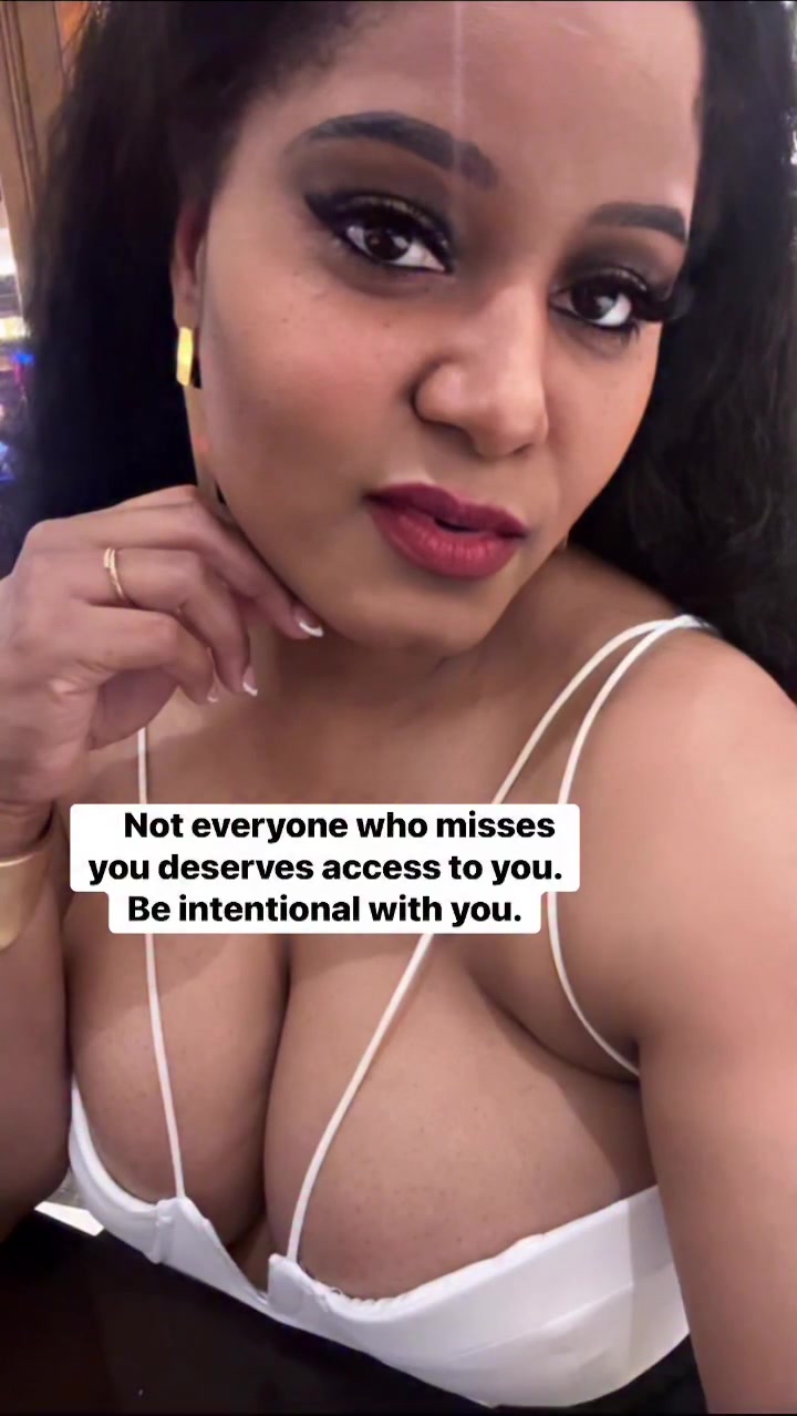 @Hello_gorge