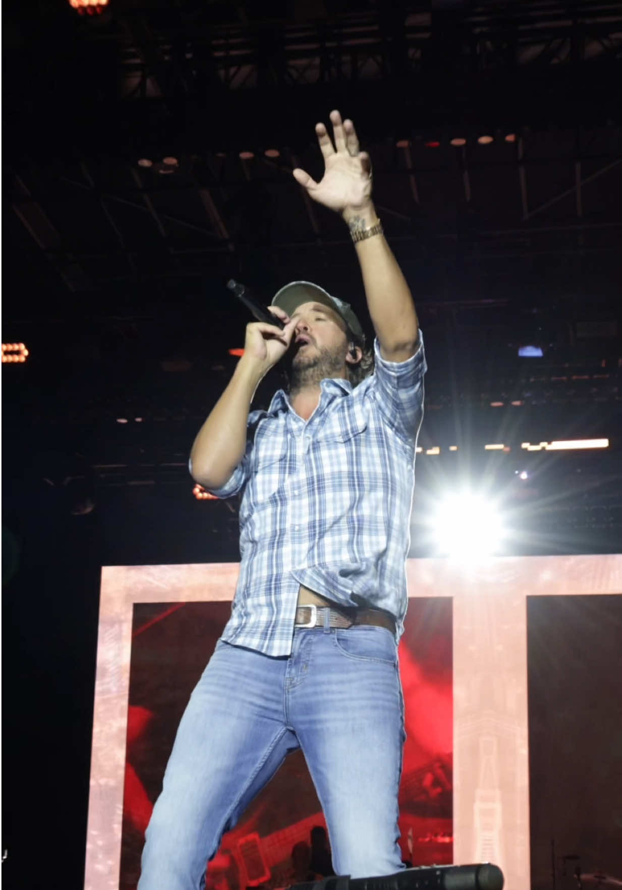 @Luke Bryan