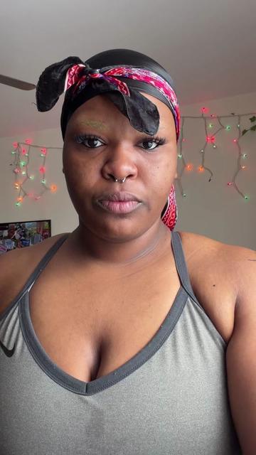 @yagirl_carlii