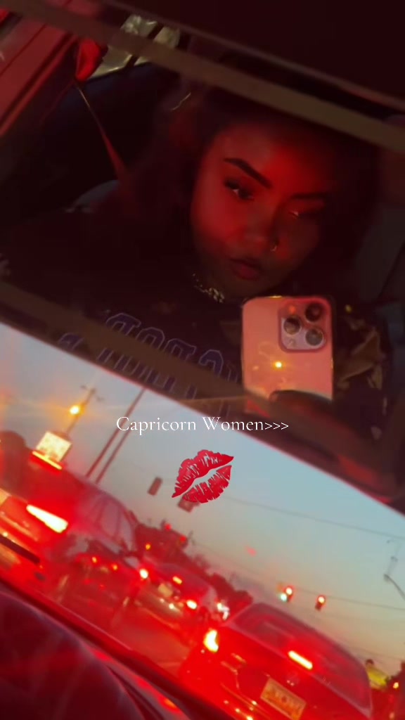 @Chika Labika 🦋✨