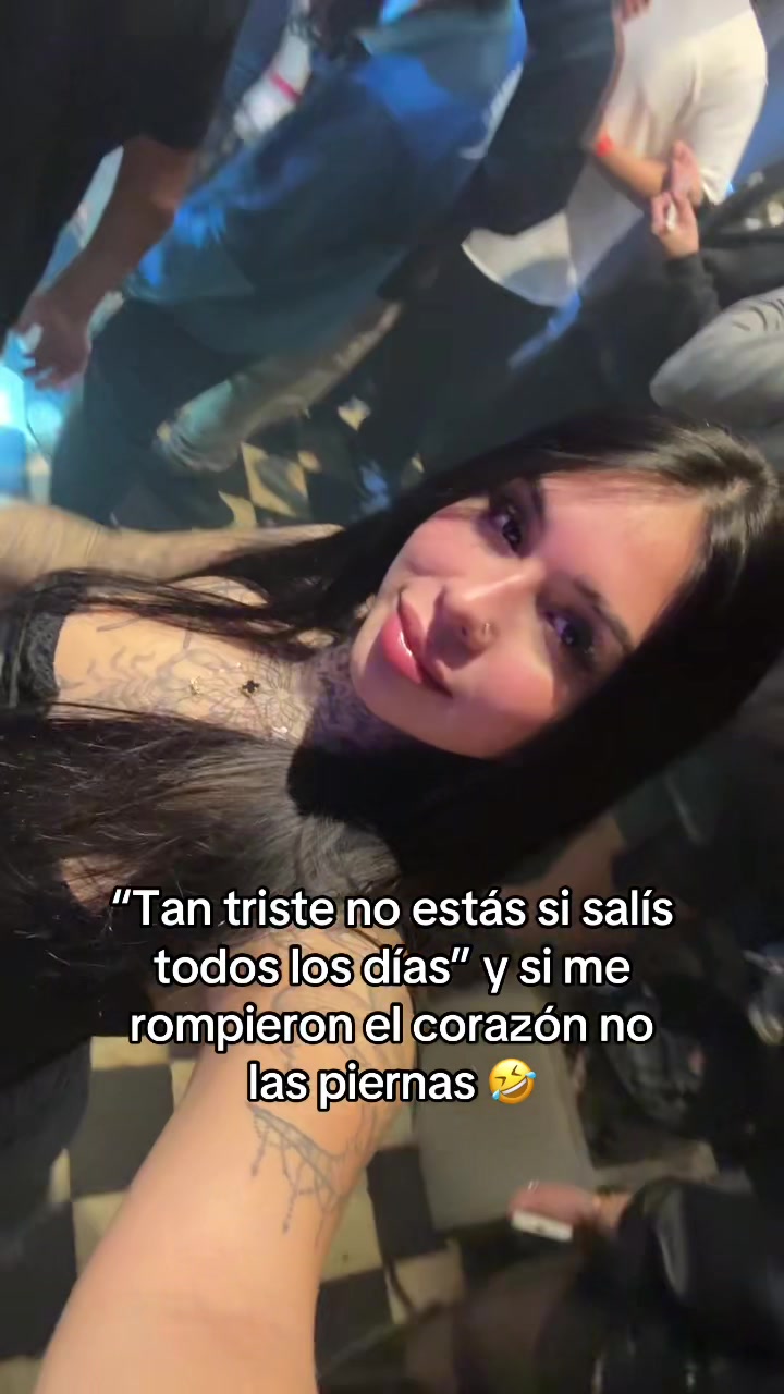 @Lara abril 🐈⬛