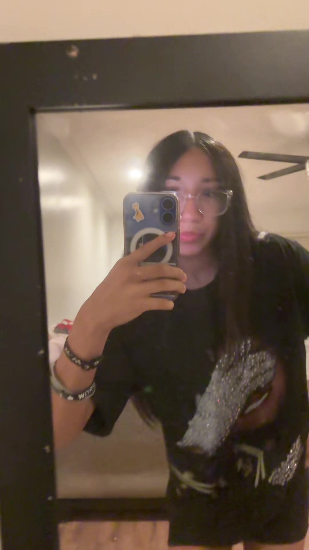 @uniii