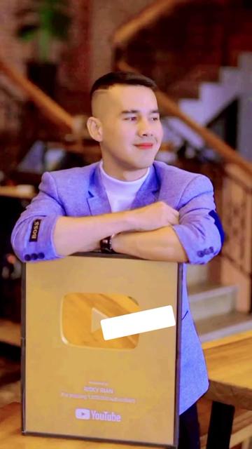 @๐๐๐ข๐ซ.๐๐ก๐จ๐ฐ๐๐ก๐ฎ๐ซ๐ฒ