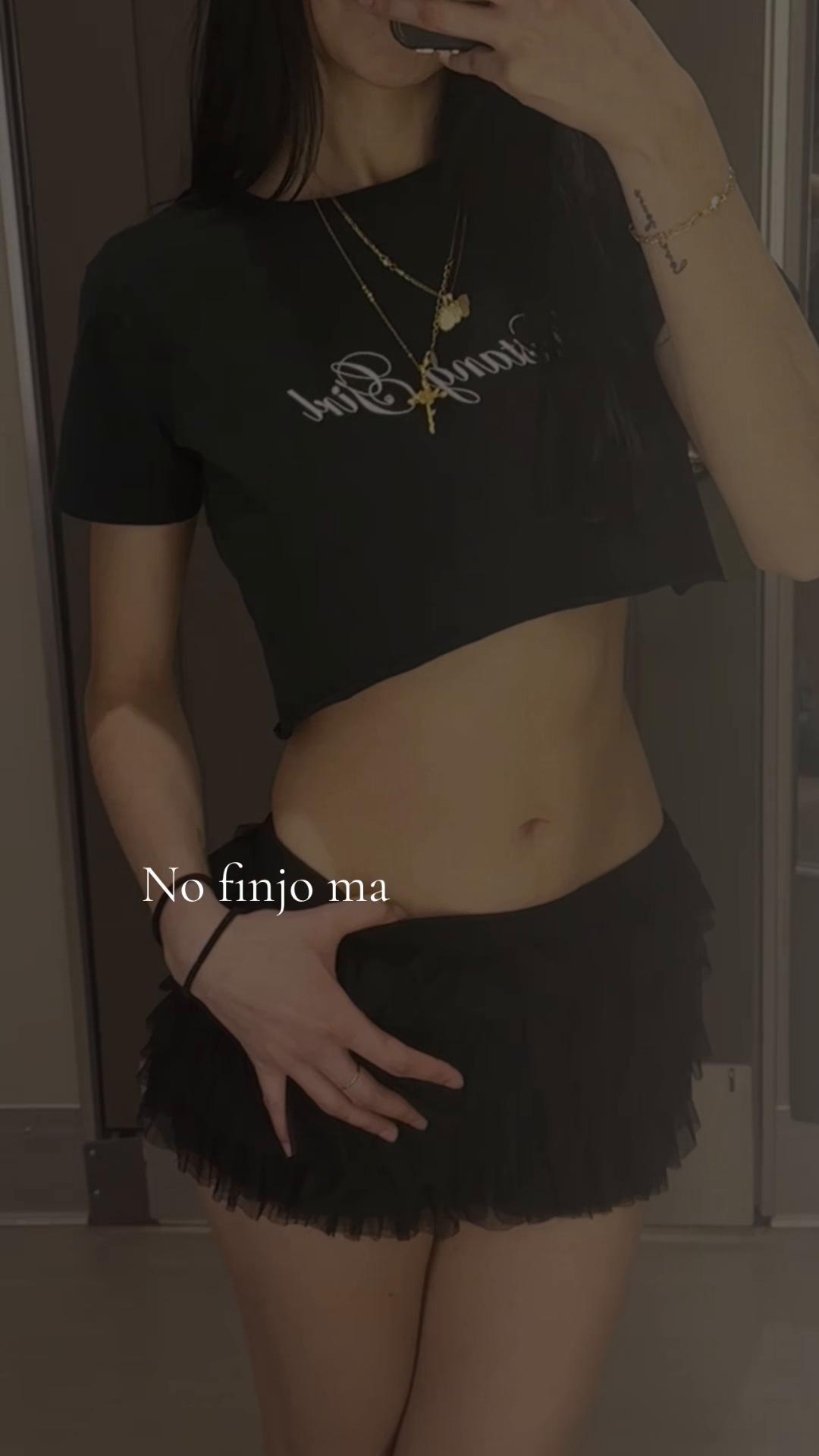 @emicarre21