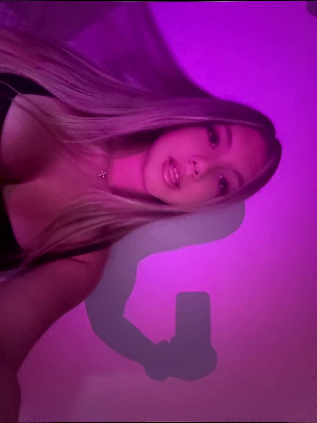 @L💫