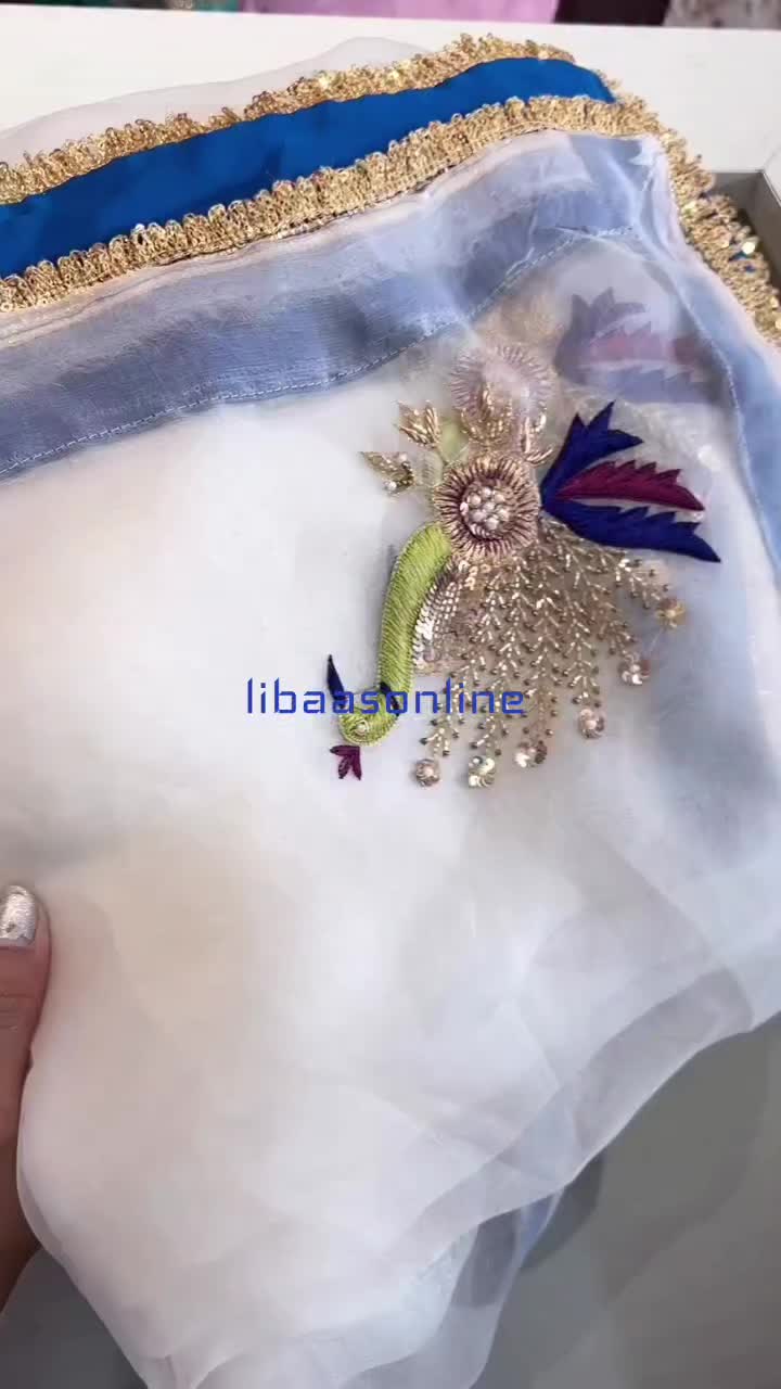 @ਲਿਬਾਸ by ਕੌਰ