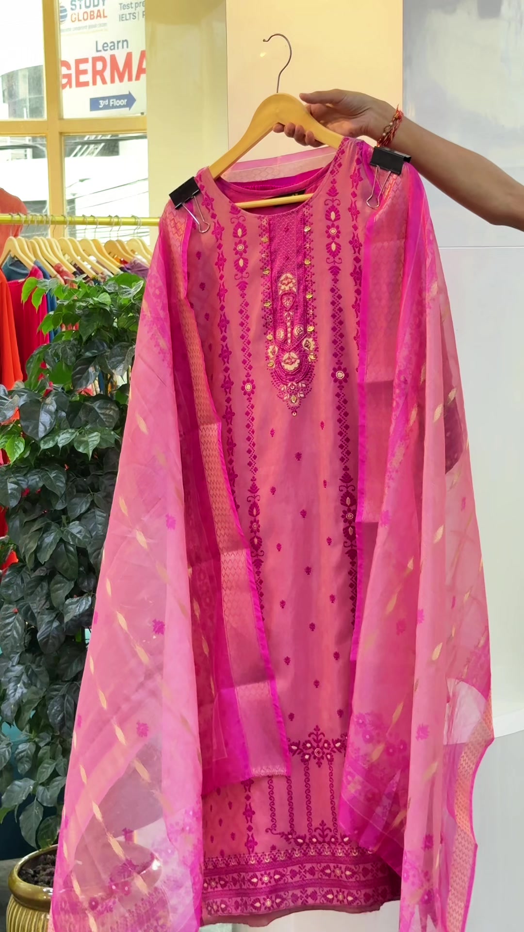 @Naqabs Fashion