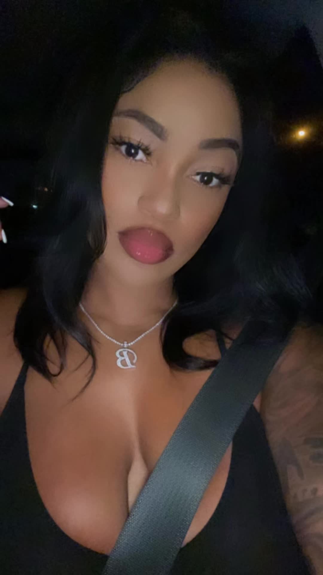@Realmsbutta