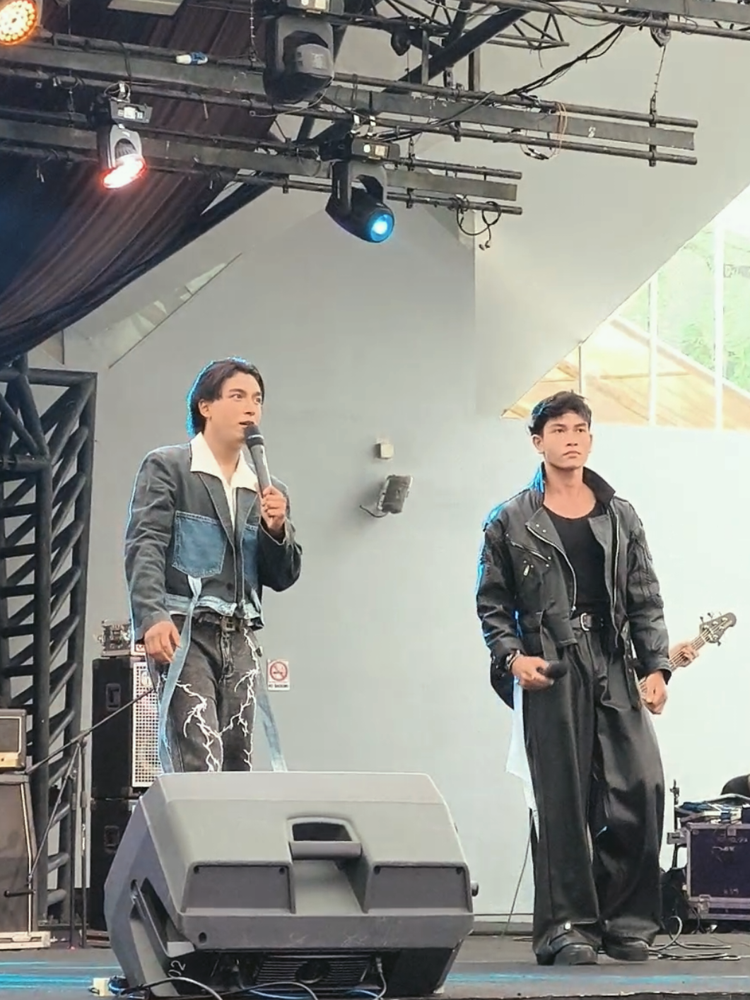 @Jauhi terasa, dekati Isa ๐ถ๐ป