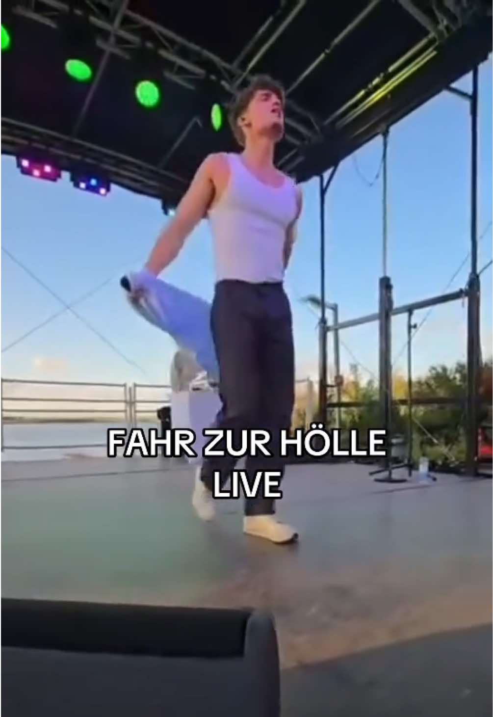 @karstenwa