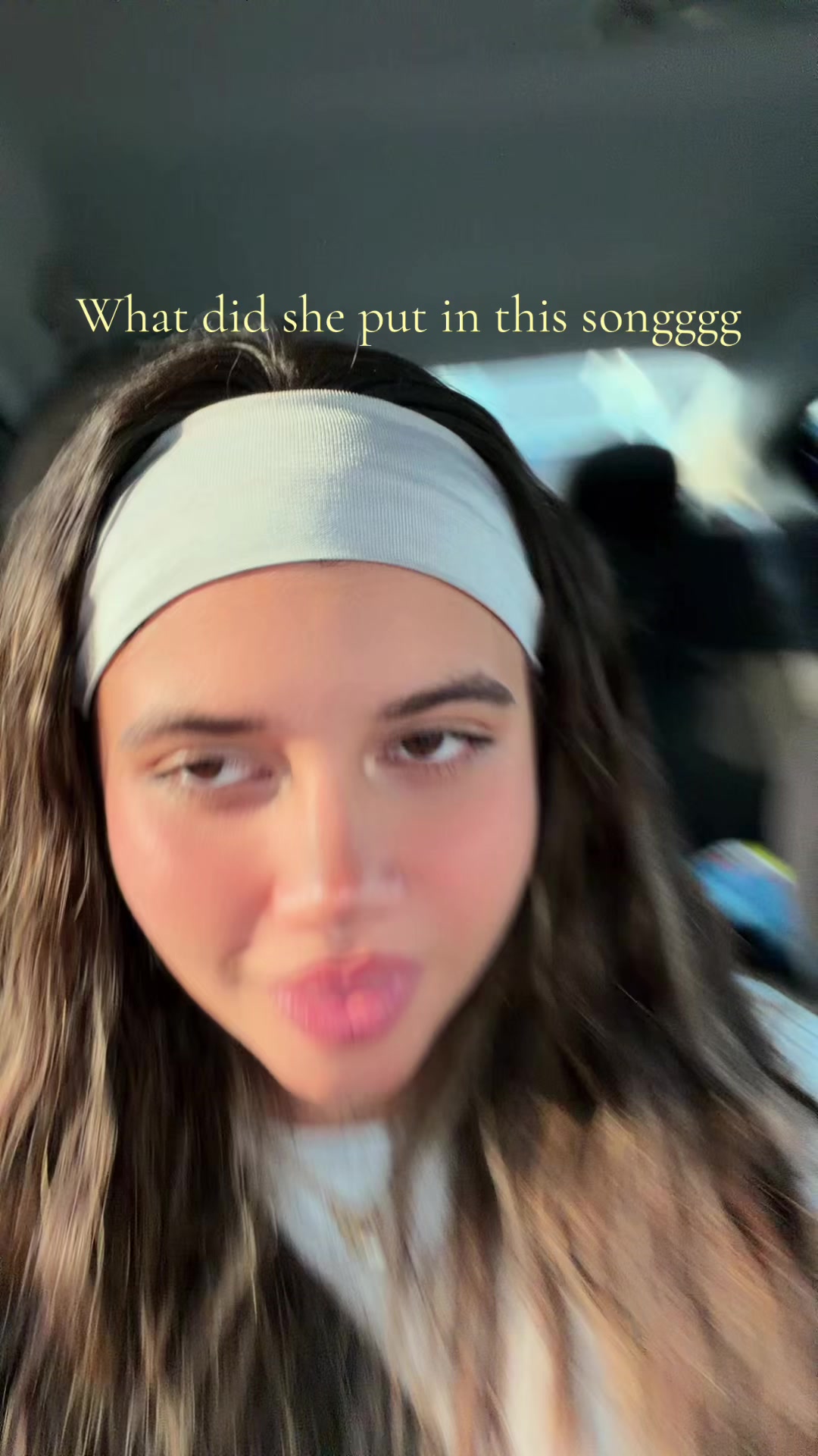 @Amira🩵