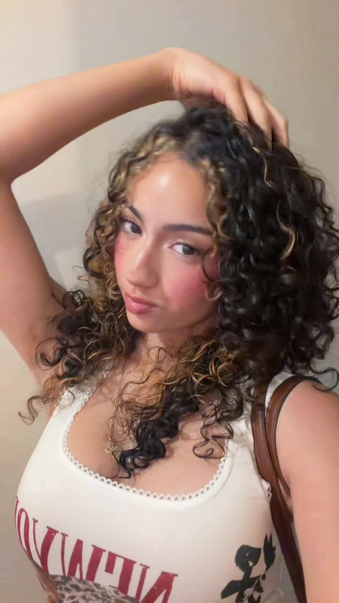 @bellabae